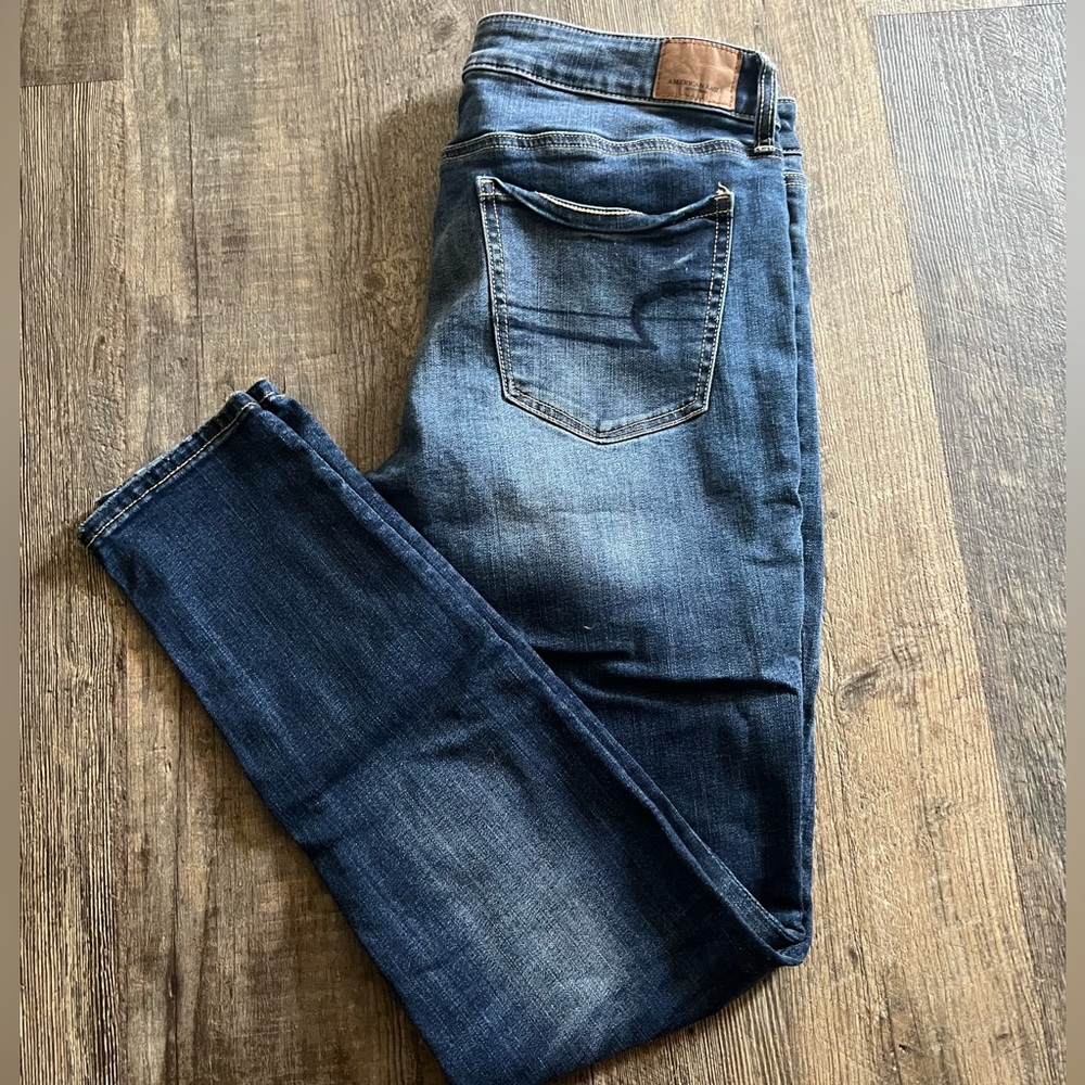 AE Eagle Skinny Jeans